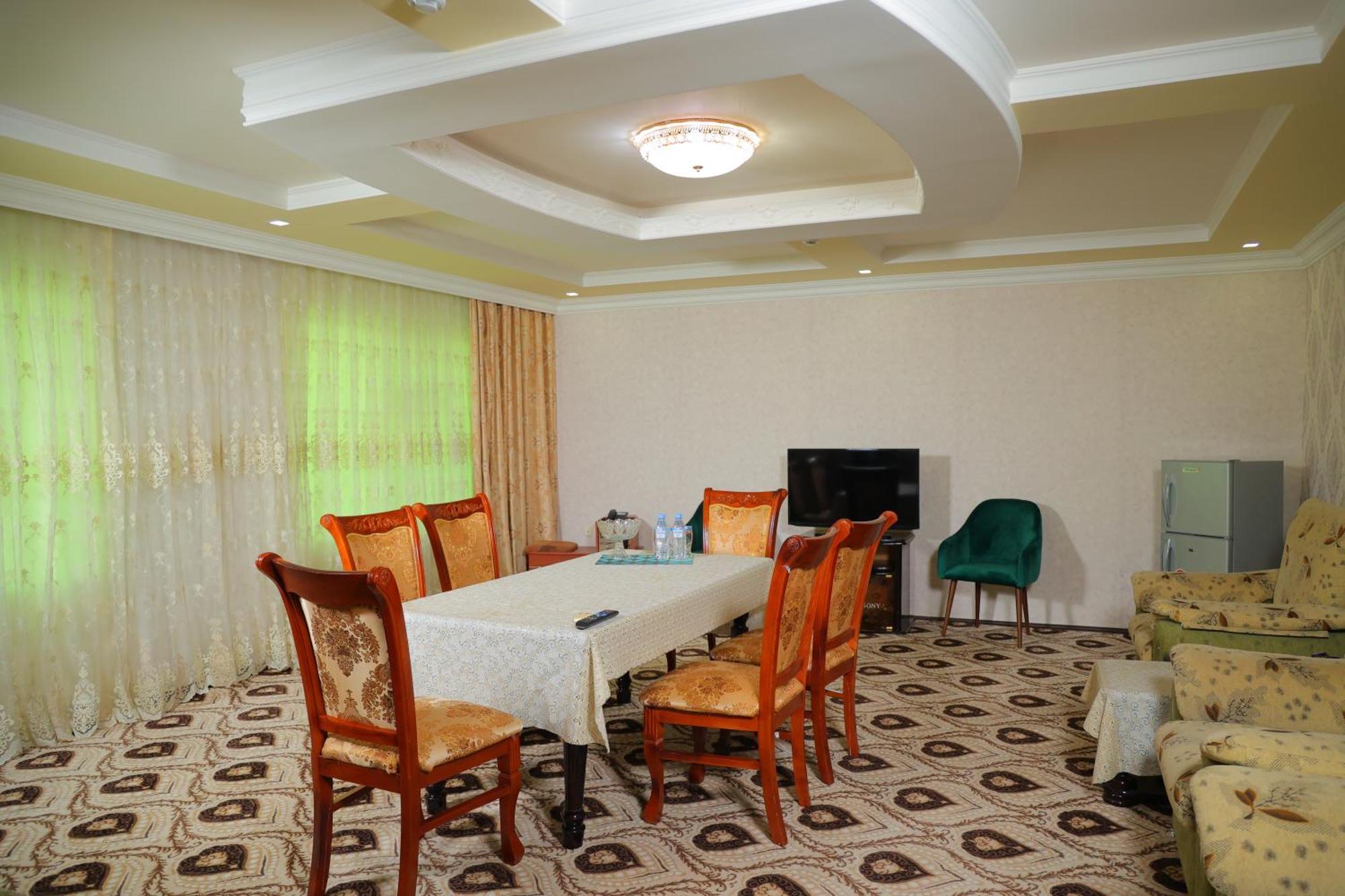 Asson Hotel Termez Buitenkant foto