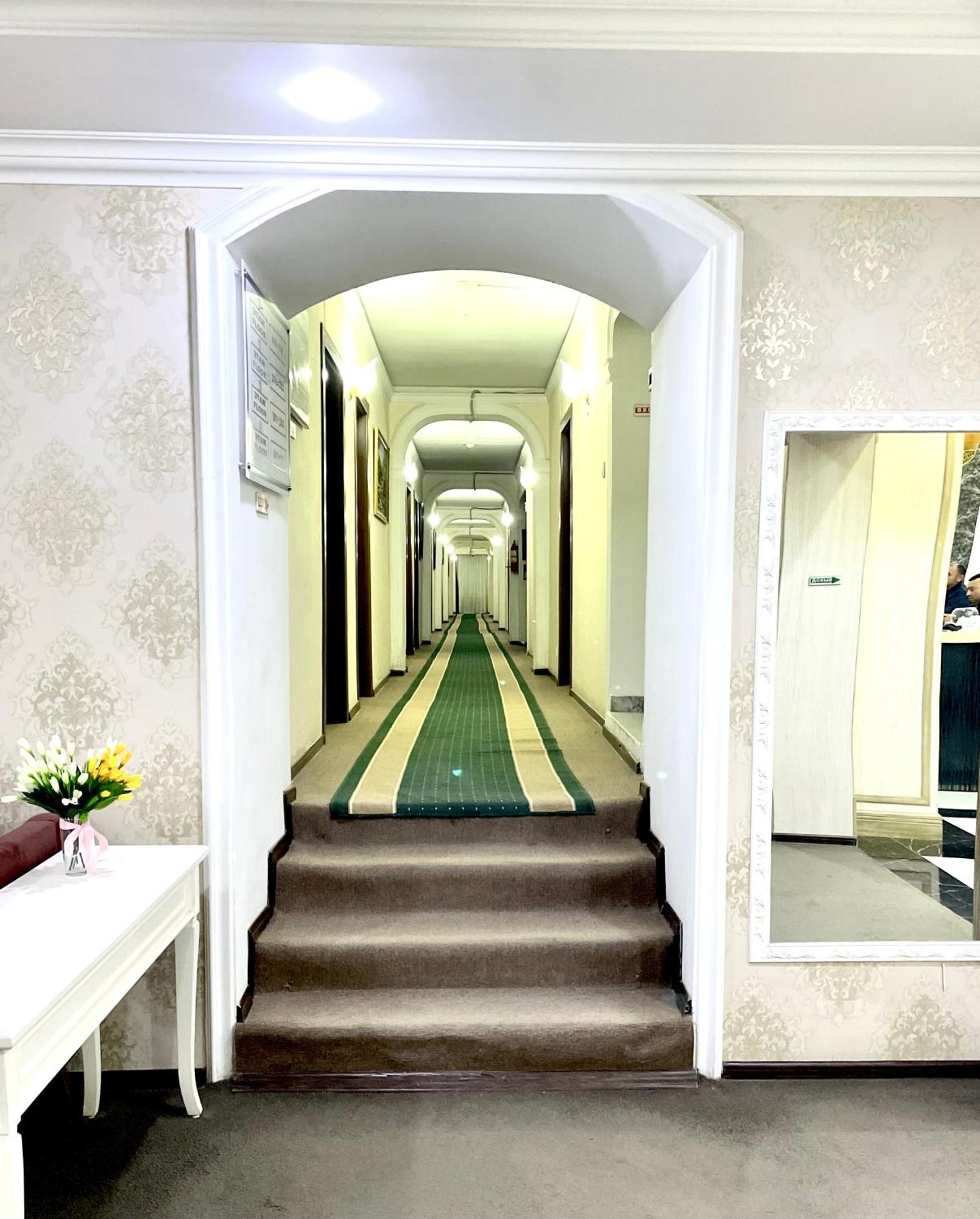 Asson Hotel Termez Buitenkant foto