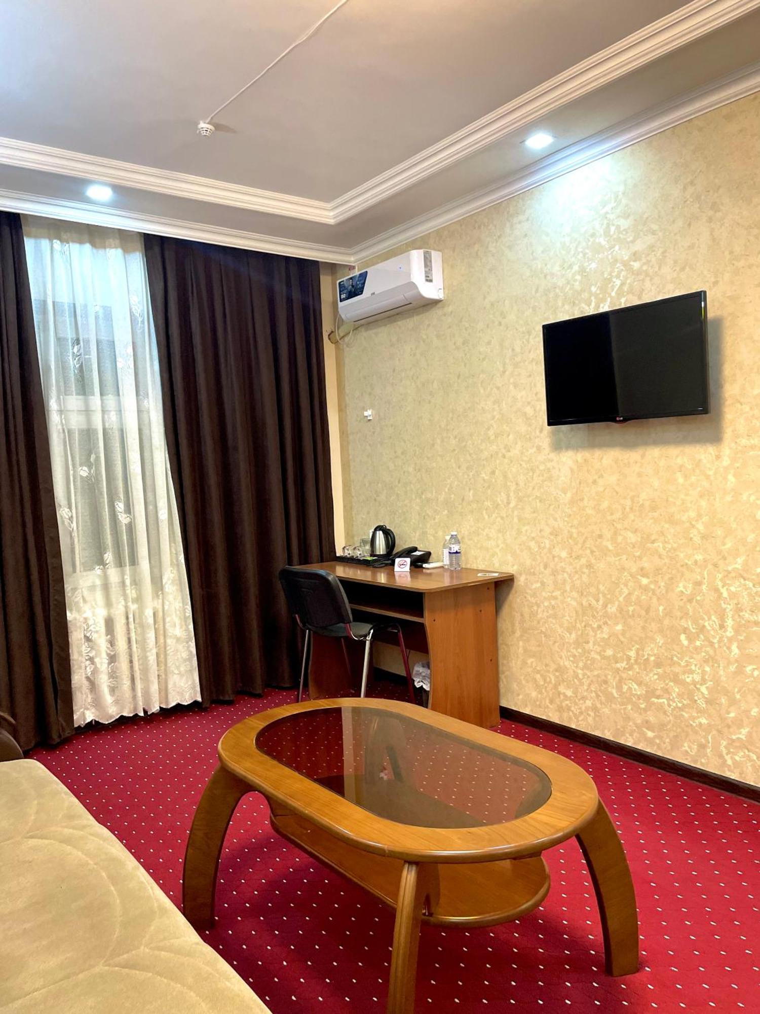 Asson Hotel Termez Buitenkant foto