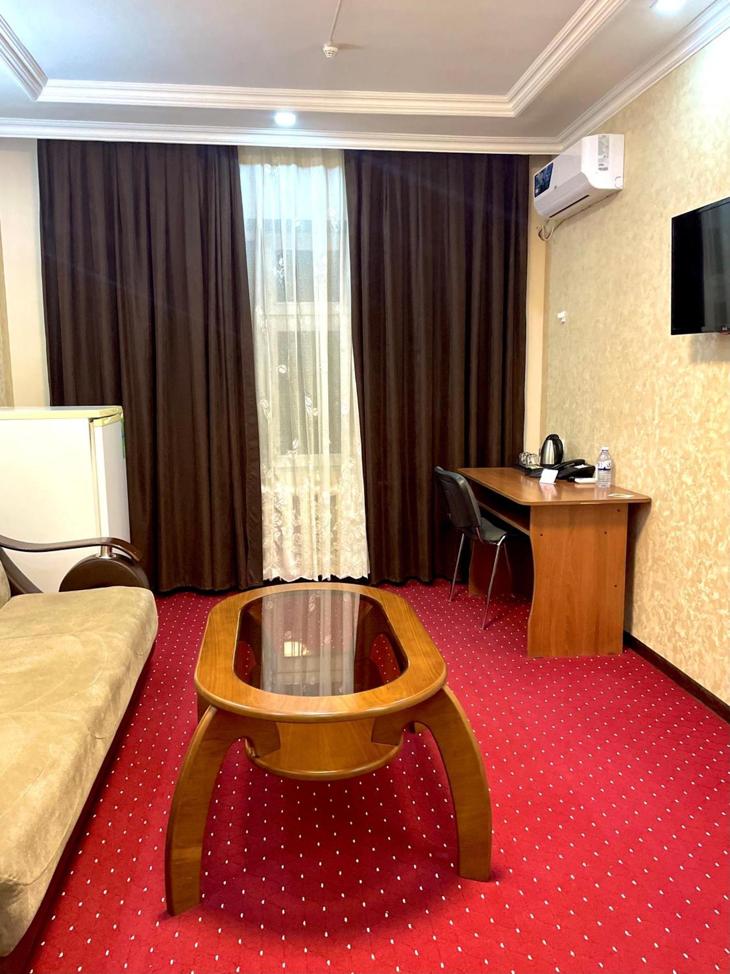 Asson Hotel Termez Buitenkant foto