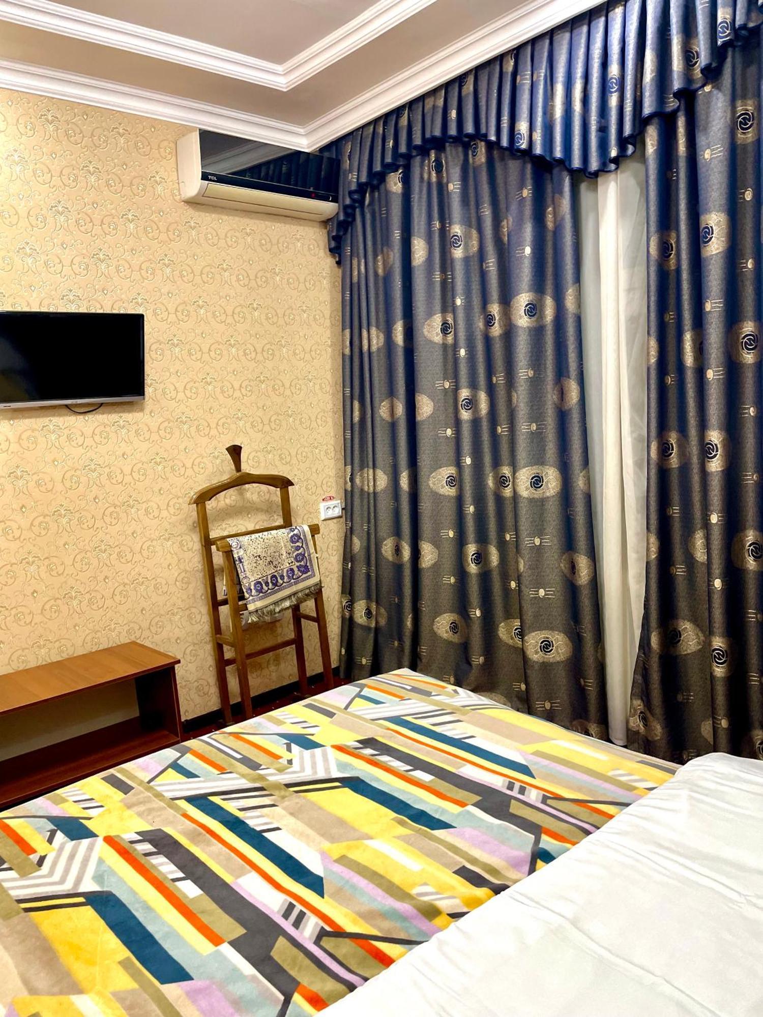 Asson Hotel Termez Buitenkant foto